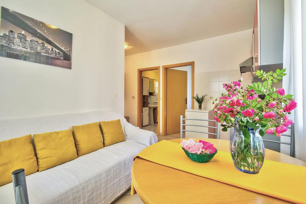 Apartments Vera Ουμάγκ Εξωτερικό φωτογραφία