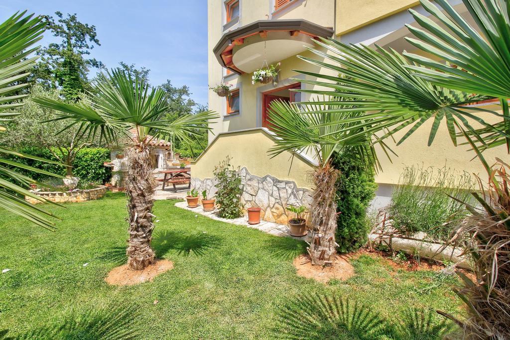 Apartments Vera Ουμάγκ Εξωτερικό φωτογραφία